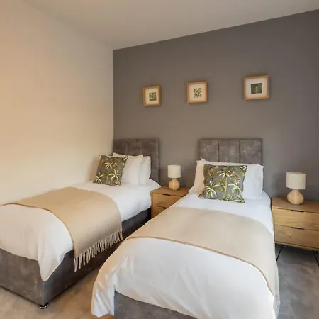 Host & - Bay View House