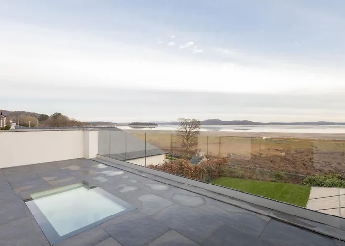 Host & - Bay View House