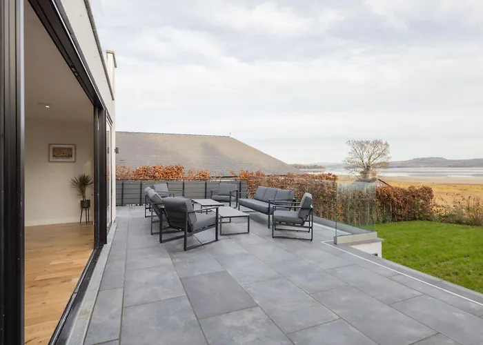 Host & - Bay View House *