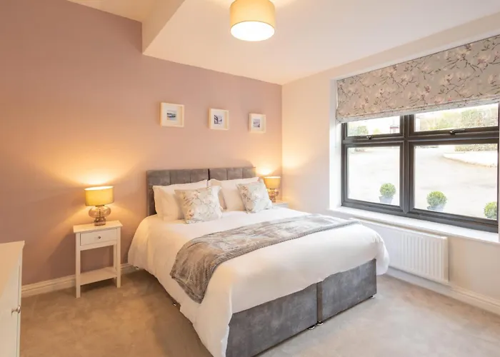 Host & - Bay View House * Grange-over-Sands