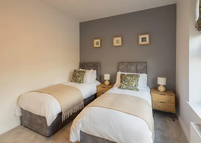 Host & - Bay View House